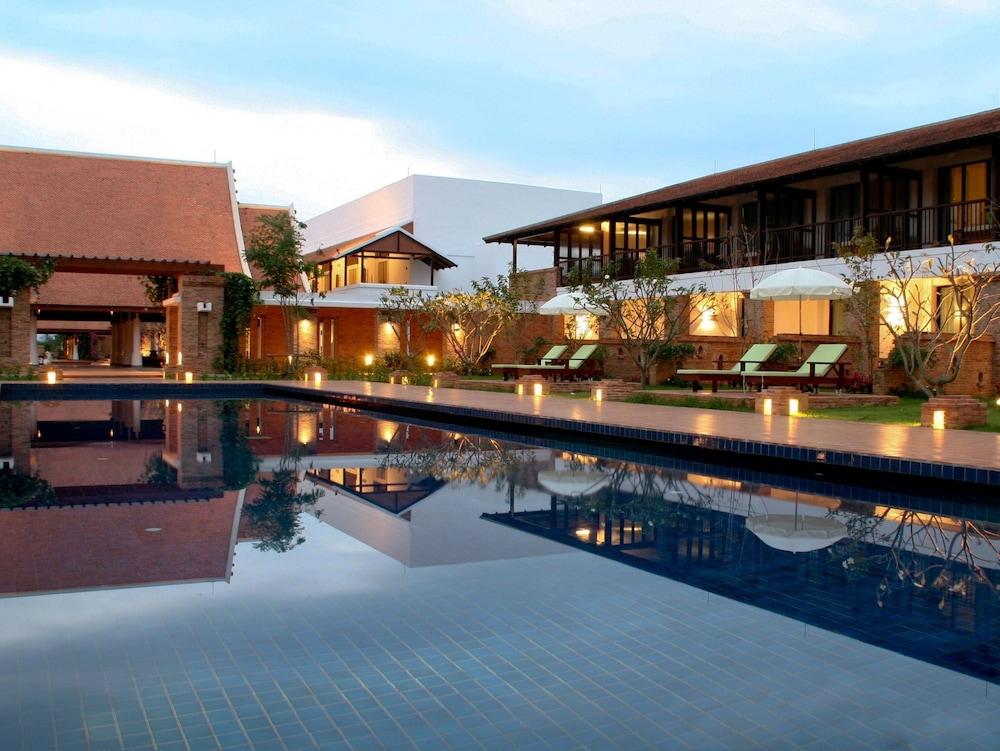 Sukhothai Heritage Resort Sawankhalok Exterior photo