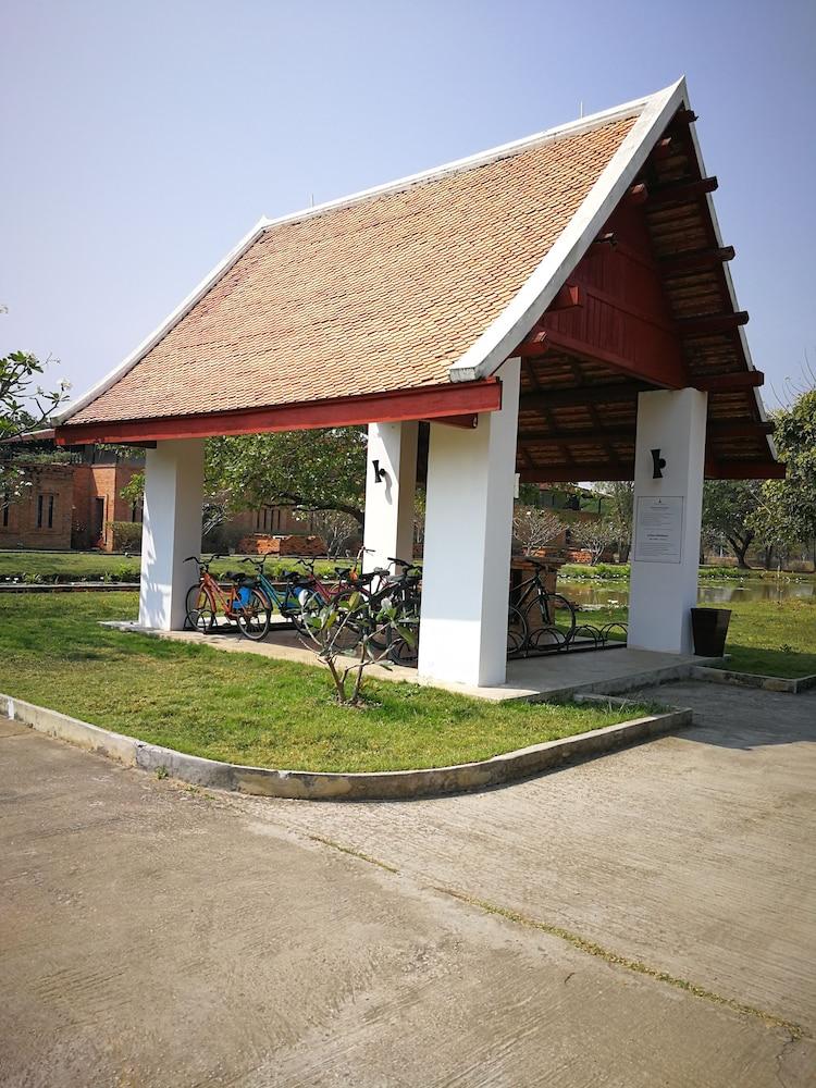 Sukhothai Heritage Resort Sawankhalok Exterior photo