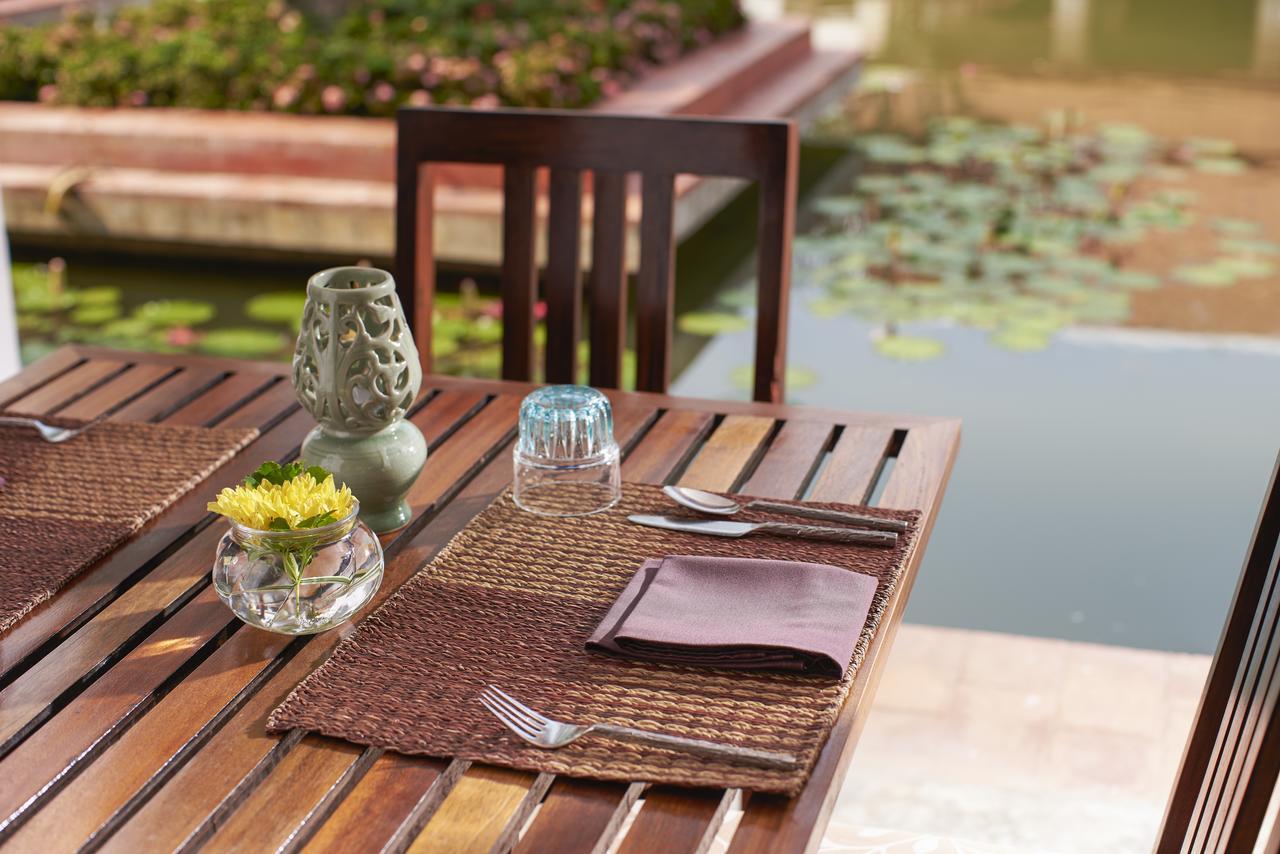 Sukhothai Heritage Resort Sawankhalok Exterior photo